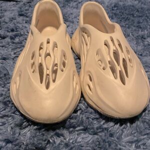 Yeezy slide foam runners (reps)